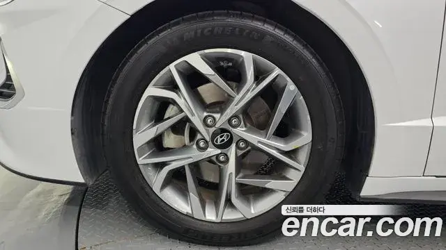 Hyundai Sonata 2019 — Фото 5/20