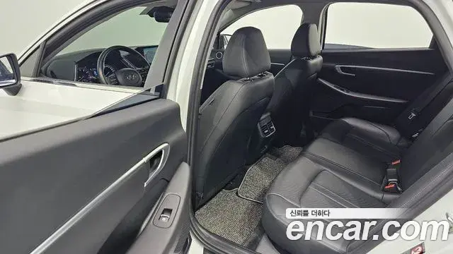 Hyundai Sonata 2019 — Фото 17/20