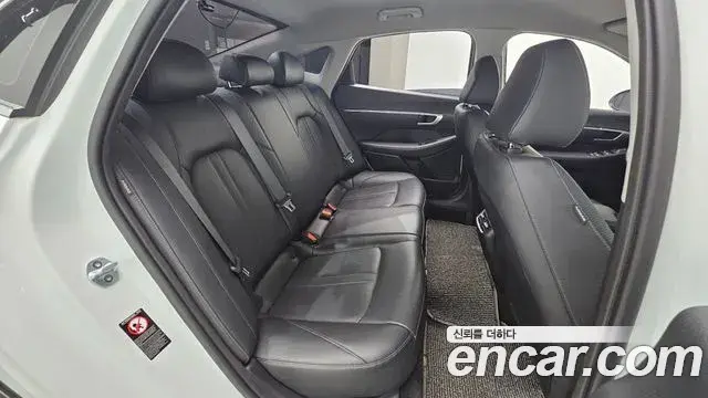 Hyundai Sonata 2019 — Фото 18/20