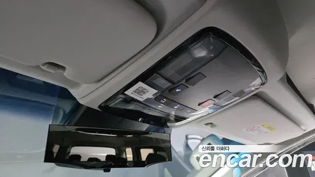 Hyundai Staria 2023 — Photo 19/20