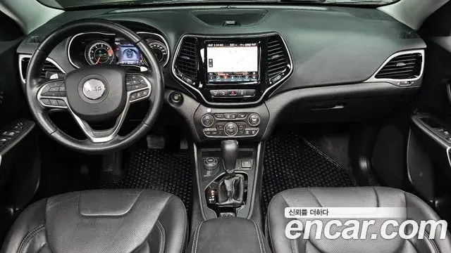 Jeep Cherokee 2021 — Фото 10/20