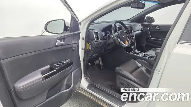 Kia Sportage The Bold 2019 — Фото 10/20