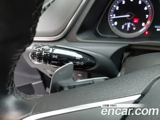 Hyundai Sonata Hybrid 2021 — Photo 24/30