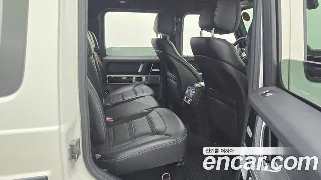 Mercedes-Benz G-Class 2020 — ფოტო 27/34