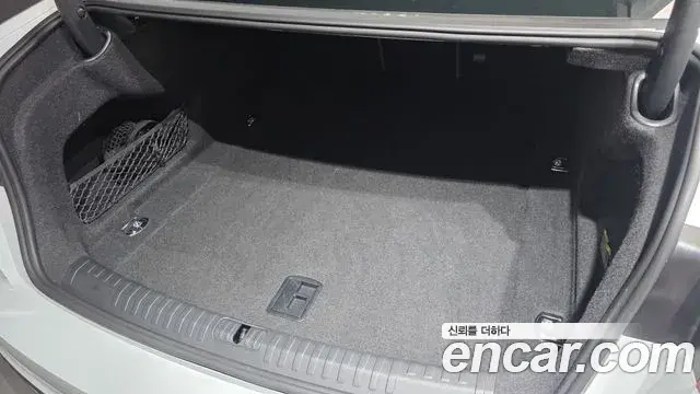 Audi A6 2023 — Photo 32/32