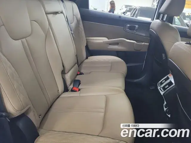 Kia Sorento 2025 — Photo 16/20
