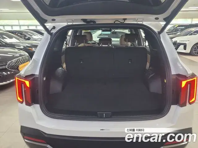 Kia Sorento 2025 — Photo 17/20
