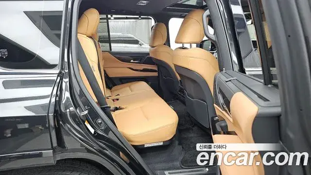 Lexus LX 2025 — Photo 15/34