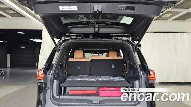 Lexus LX 2025 — Photo 9/34