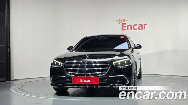 Mercedes-Benz S-Class 2021 — Photo 3/36
