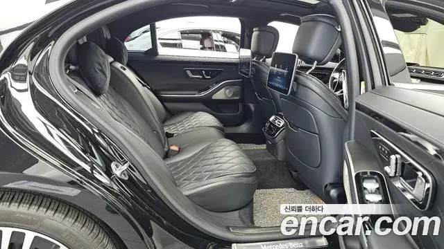 Mercedes-Benz S-Class 2021 — Photo 25/36