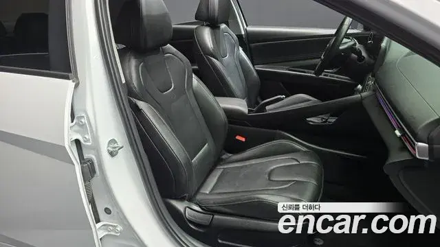 Hyundai The New Avante Hybrid 2022 — Photo 31/31