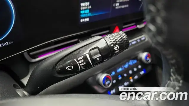 Hyundai The New Avante Hybrid 2022 — Photo 17/31