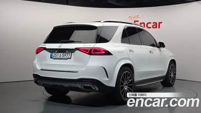 Mercedes-Benz GLE-Class 2023 — Фото 2/20