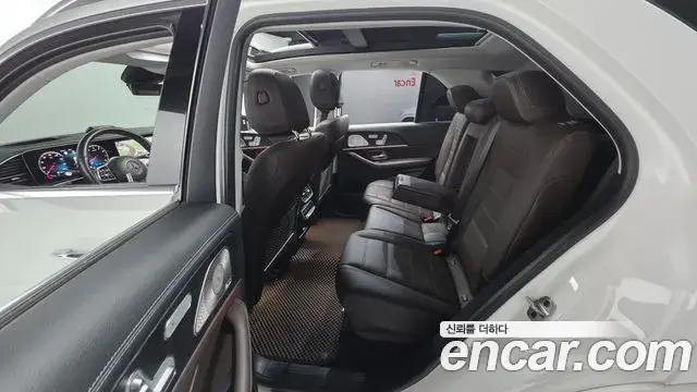 Mercedes-Benz GLE-Class 2023 — Фото 17/20