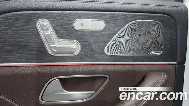 Mercedes-Benz GLE-Class 2023 — Фото 18/20