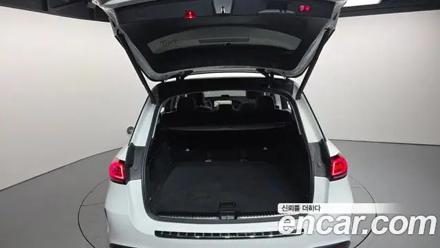 Mercedes-Benz GLE-Class 2023 — Фото 20/20