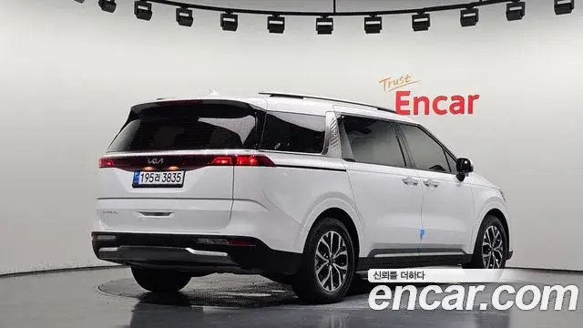 Kia Carnival 2022 — Şəkil 2/20