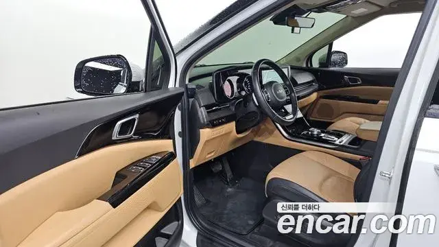 Kia Carnival 2022 — Şəkil 10/20