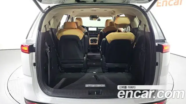 Kia Carnival 2022 — Şəkil 19/20