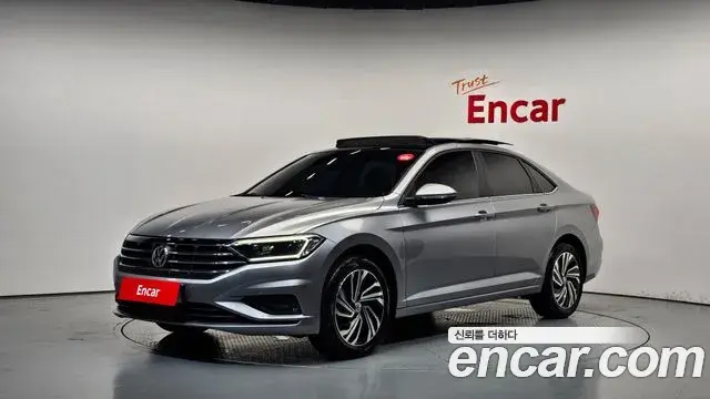 Volkswagen Jetta 2021 — ფოტო 21/35