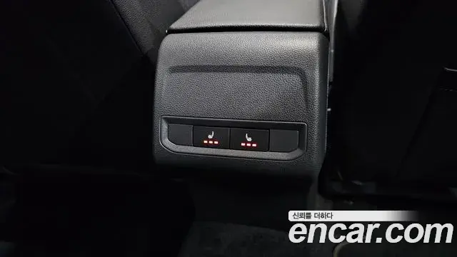 Volkswagen Jetta 2021 — ფოტო 14/35