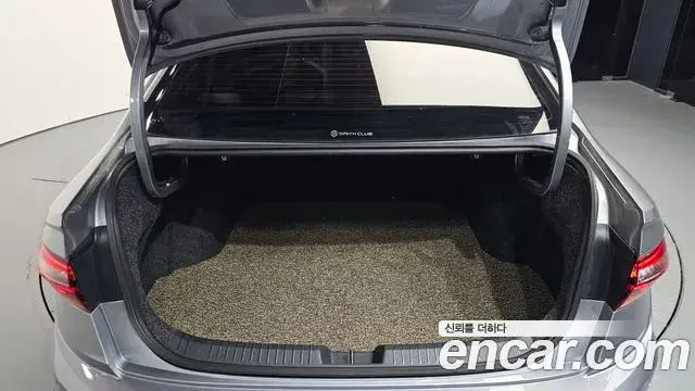 Volkswagen Jetta 2021 — ფოტო 6/35