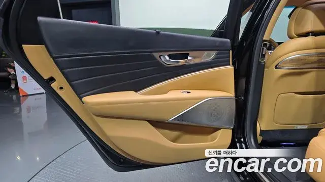 Kia The K9 2022 — Şəkil 16/32