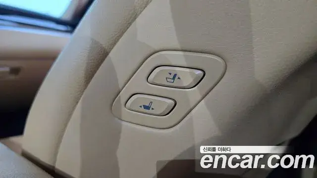Kia The K9 2022 — Şəkil 20/32