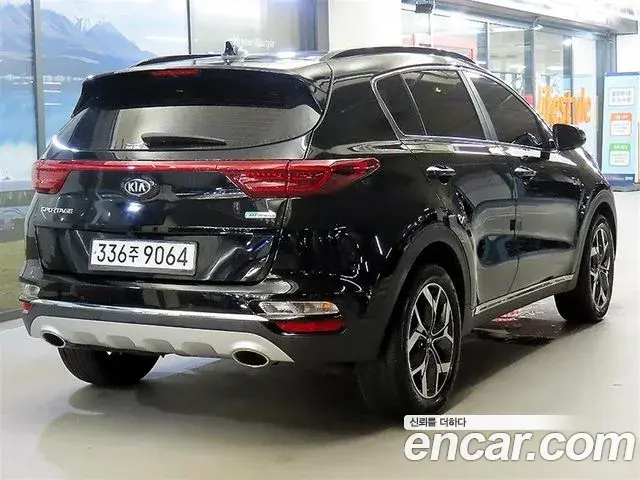 Kia Sportage The Bold 2020 — Фото 2/20