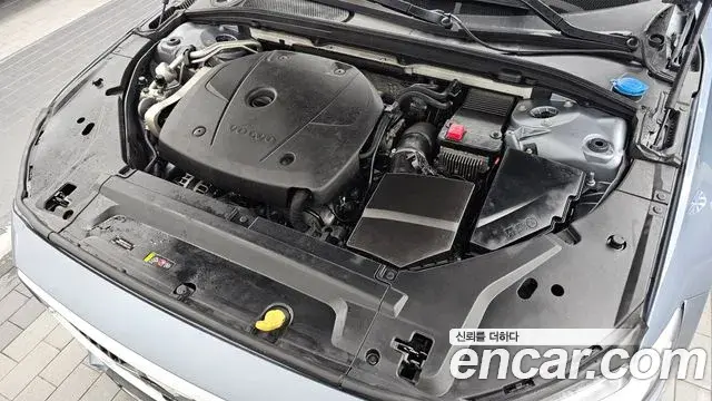 Volvo S90 2018 — Photo 3/20