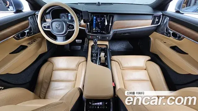 Volvo S90 2018 — Photo 12/20