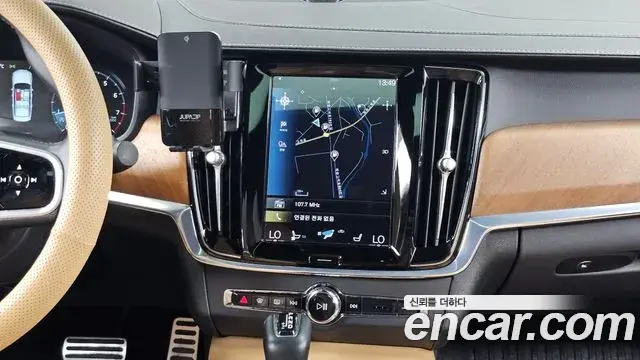 Volvo S90 2018 — Photo 4/20