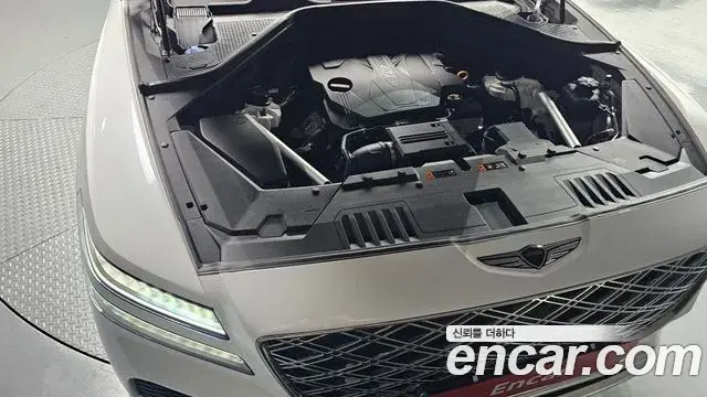 Genesis GV80 2024 — ფოტო 31/32