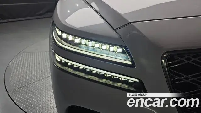 Genesis GV80 2024 — ფოტო 14/32