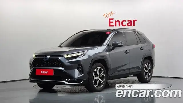 Toyota RAV4 2023 — Şəkil 21/35