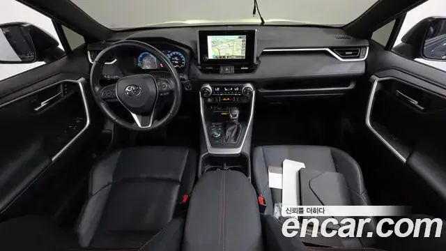 Toyota RAV4 2023 — Şəkil 10/35