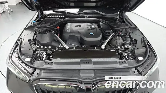 BMW 5 Series 2025 — Photo 9/32