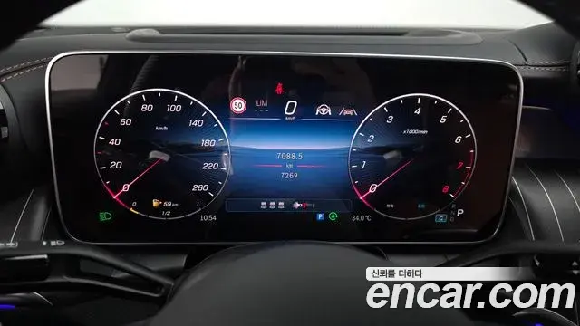 Mercedes-Benz GLC-Class 2026 — Photo 24/32