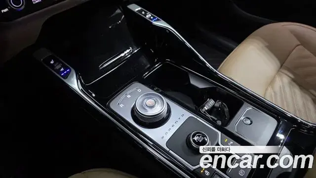 Kia Sorento 2025 — Фото 9/20