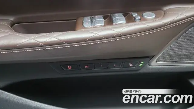 BMW 7 Series 2019 — ფოტო 8/37