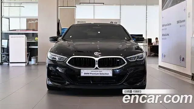BMW 8 Series 2022 — Фото 1/20