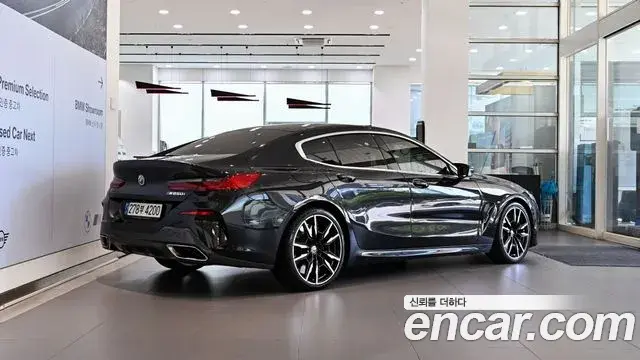 BMW 8 Series 2022 — Фото 3/20