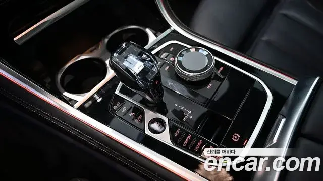 BMW 8 Series 2022 — Фото 11/20