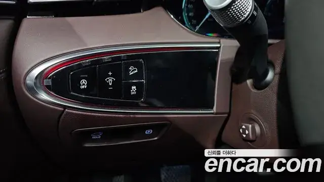 Genesis GV70 2023 — Şəkil 30/34