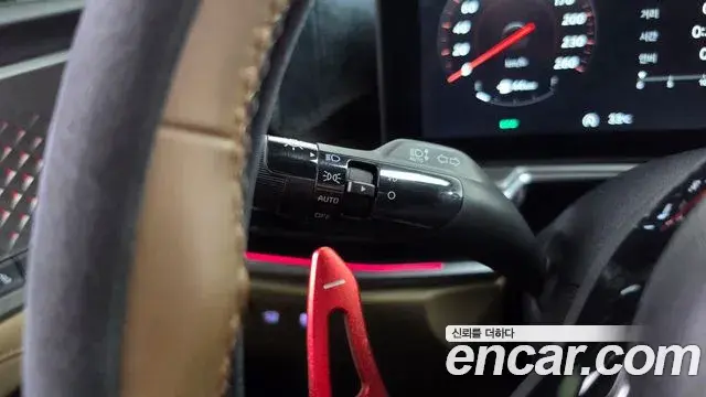 Kia Sorento 2024 — Şəkil 34/38