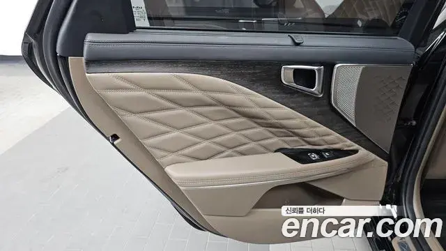 Kia K8 2022 — Şəkil 15/32