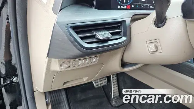 Kia K8 2022 — Şəkil 12/32