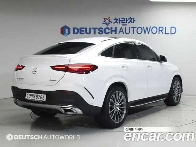 Mercedes-Benz GLE-Class 2025 — Photo 17/20