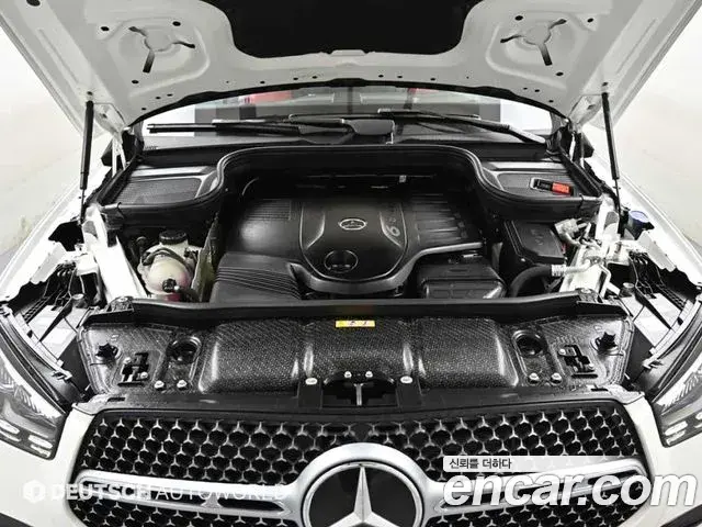 Mercedes-Benz GLE-Class 2025 — Photo 20/20